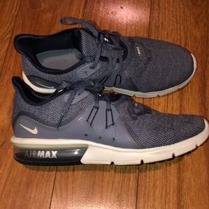 Men’s Nike Air MAX